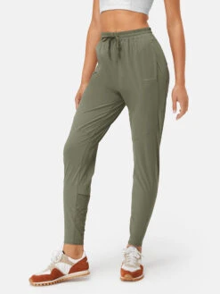 Track Pant 7 Track Pant -Outdoor Voices Store 1 hero Track Pant Tea Tree 002