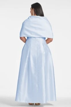 The Hug Shawl - Glacial Blue -Outdoor Voices Store BROOKEGOWN HUGSHAWL GLACIALBLUE BACK4