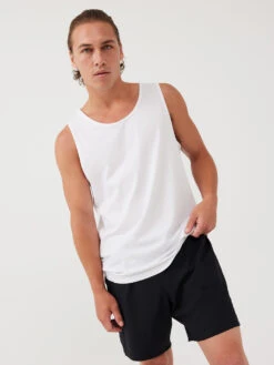 Everyday Tank 11 Everyday Tank -Outdoor Voices Store M301790 CTJ WHI Everyday Tank White 1786 z3a2i9A