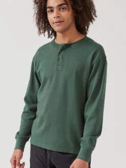 Rugby Henley Longsleeve -Outdoor Voices Store M301869 RGC EGR Rugby Henley Longsleeve Evergreen 022 sQZazIB c1eb5b65 5e86 469b b8a0 e4b5f44031ab