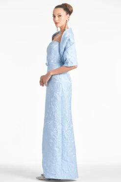 THE HUG SHAWL - ICE BLUE JACQUARD CLOQUE -Outdoor Voices Store SHAWL ICEBLUE SIDE4