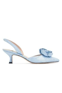 CARNEGIE KITTEN HEEL - ICE BLUE 8 CARNEGIE KITTEN HEEL - ICE BLUE -Outdoor Voices Store SHOT 05 001 847529b7 868c 4c7b b06b 1e3fb82681d2