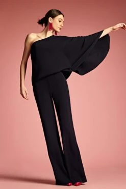 Morgan Top - Midnight 15 Morgan Top - Midnight -Outdoor Voices Store SHOT 15 157 v2