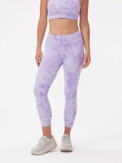 TechSweat™ 3/4 Legging 19 TechSweat™ 3/4 Legging -Outdoor Voices Store W101491 TSW DBM Move Free 3 4 Legging 080 gSCPedy 90aaa6cf b993 420e b676 42df0e8ba59b