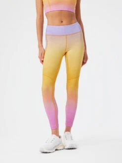 TechSweat™ 7/8 Legging 21 TechSweat™ 7/8 Legging -Outdoor Voices Store W101497 TSW MUO Move Free 7 8 Legging Multi Ombre 142 jMKkKSJ