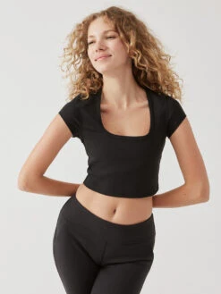 SuperForm™ Rib Shortsleeve 11 SuperForm™ Rib Shortsleeve -Outdoor Voices Store W301911 SFR BLK Rib Shortsleeve Black 100 7aSAR9B