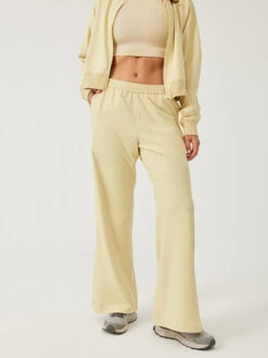High Stride Track Pant